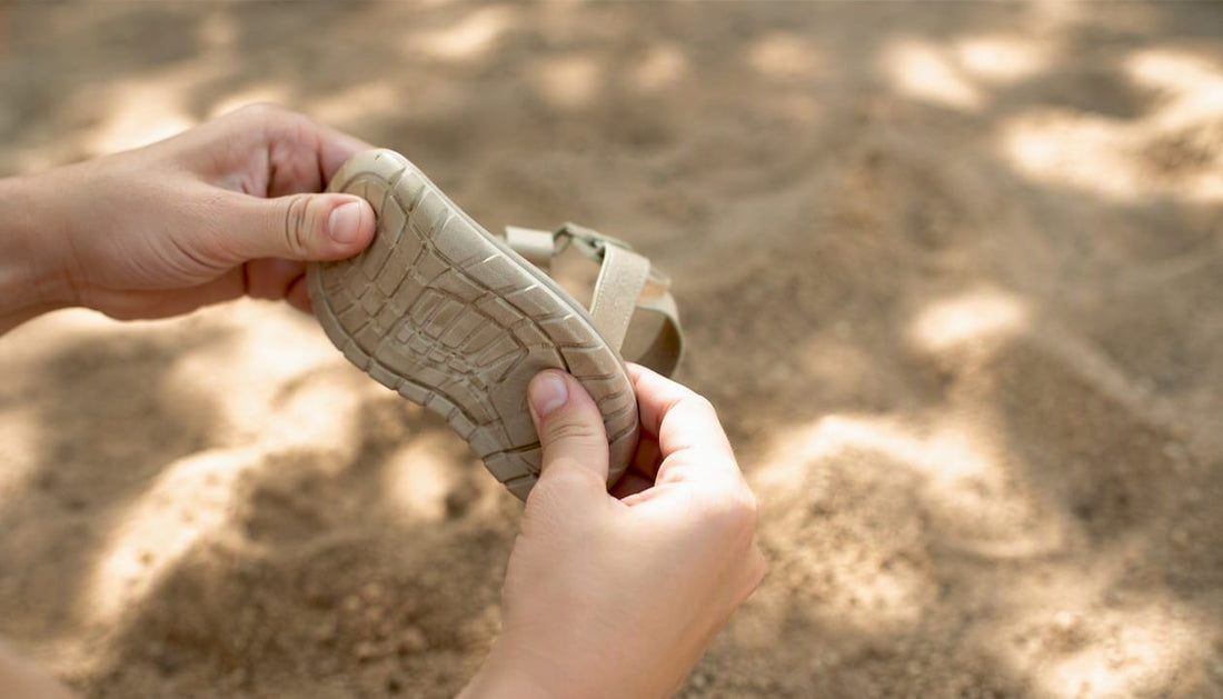 Kindersandalen-Sohle: Härtegrad und Biegepunkt erklärt - Ebmini®